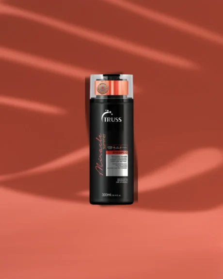 imagem ilustrativa do shampoo miracle summer da truss